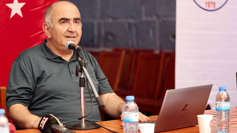 Uzmandan uyarı; Dengeli beslenmede ekmeğin yeri azaltılmalı, Demir ve çinko eksikliğine dikkat