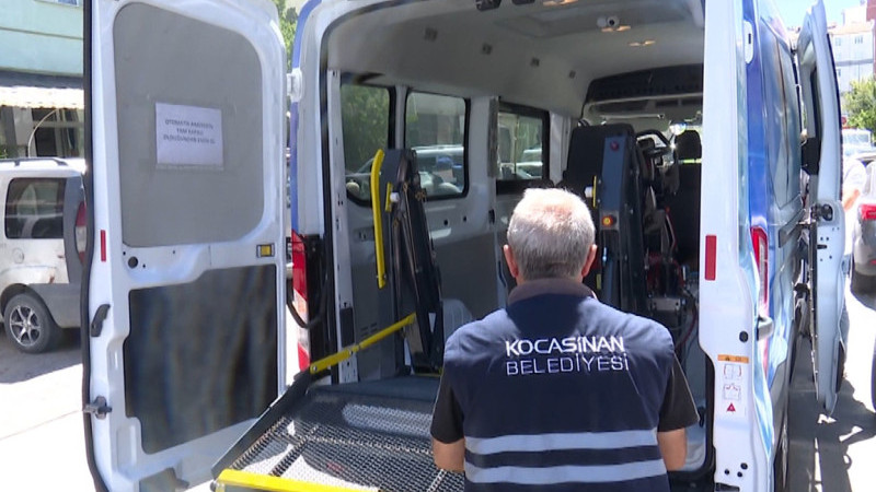 Kocasinan’ın Engelsiz Nakil Aracı, Engellilerin Hayatına Kolaylık Sağlıyor