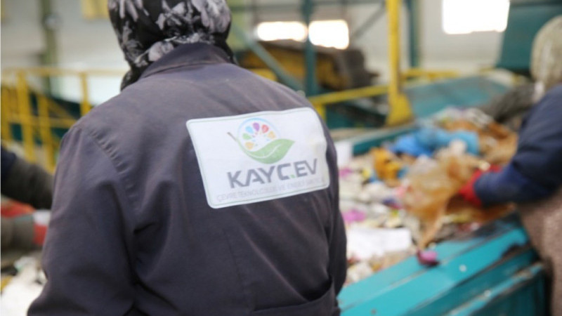 Kocasinan, Atıkları Kaynağında Ayrıştırarak Geleceğe Büyük Büyük Katkı Sağlıyor