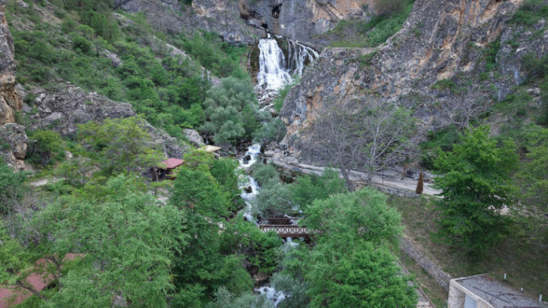 Büyükşehir’den Şelaleler Diyarı Yahyalı’ya Turizm Katkısı