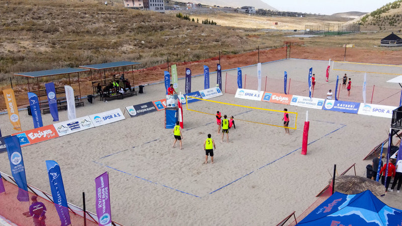 Büyükşehir Erciyes A.Ş.’den Zirvede “En Havalı Voleybol Turnuvası”