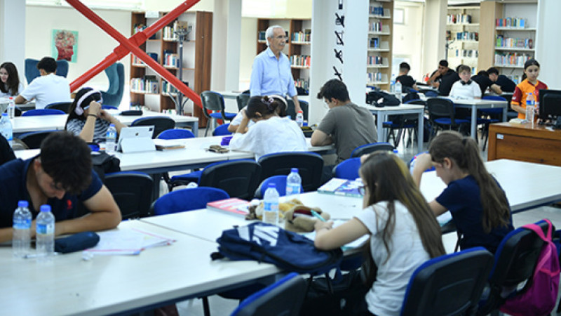 Büyükşehir Kütüphaneleri, 7’den 77’ye Her Yaşa Hitap Ediyor