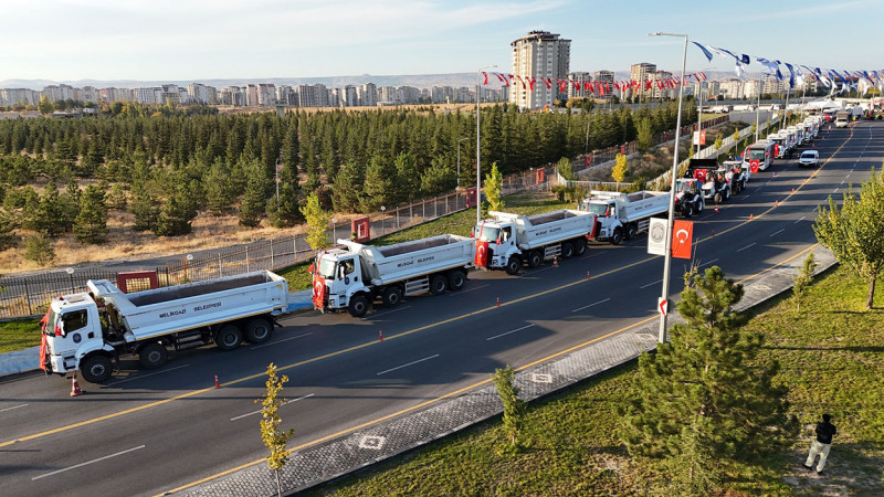 Melikgazi’nin Ulaşıma Kazandırdığı Albayrak Caddesi Açıldı, 242 Milyonluk Yeni Araçlar Da Tanıtıldı 