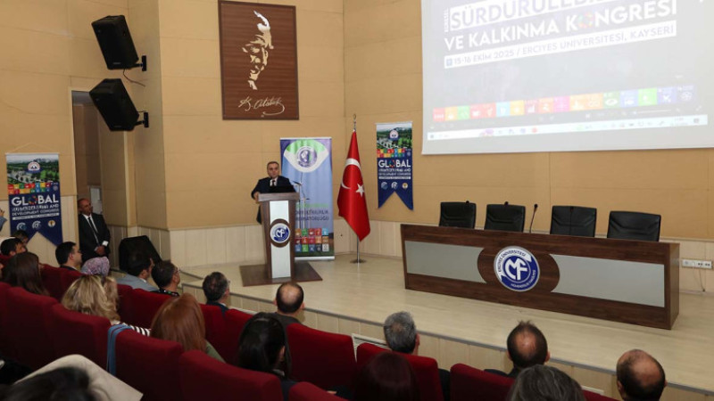 ERÜ'de “Küresel Sürdürülebilirlik ve Kalkınma Kongresi” Düzenlendi