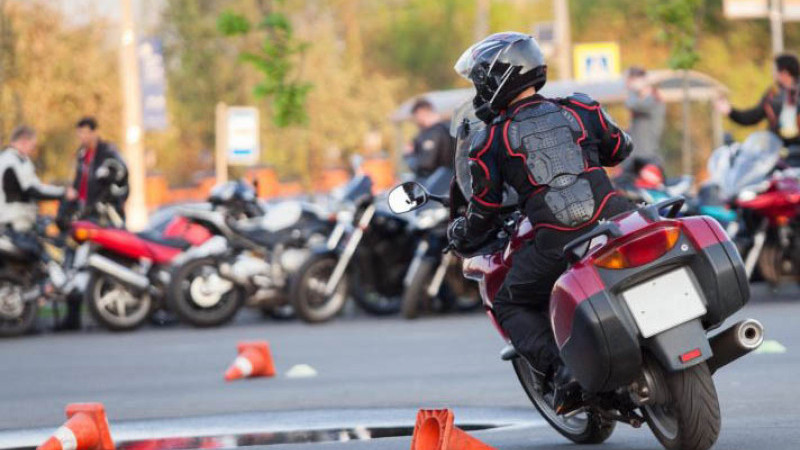 Yolcularda artık eldiven takmak zorunda