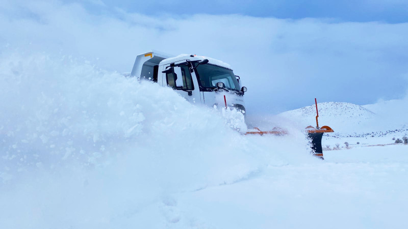 Kayseri Büyükşehir’den Kış Şartlarına Karşı 24 Saatlik Kesintisiz Mücadele