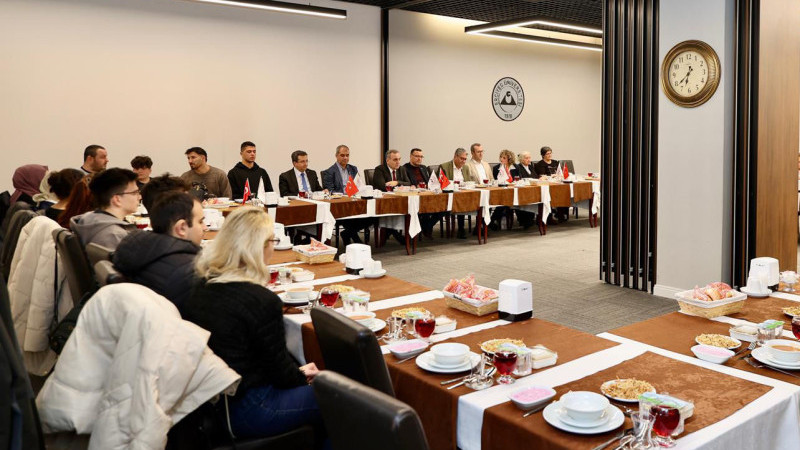 Başsavcı Korkmaz ve Rektör Prof. Dr. Altun, Özel Gereksinimli Öğrenciler ile İftar Yaptı