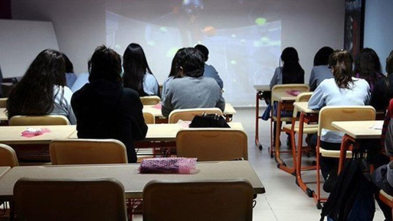 Zorunlu eğitim tartışması alevlendi; “Sorunlu eğitime dönüşmesin” uyarısı