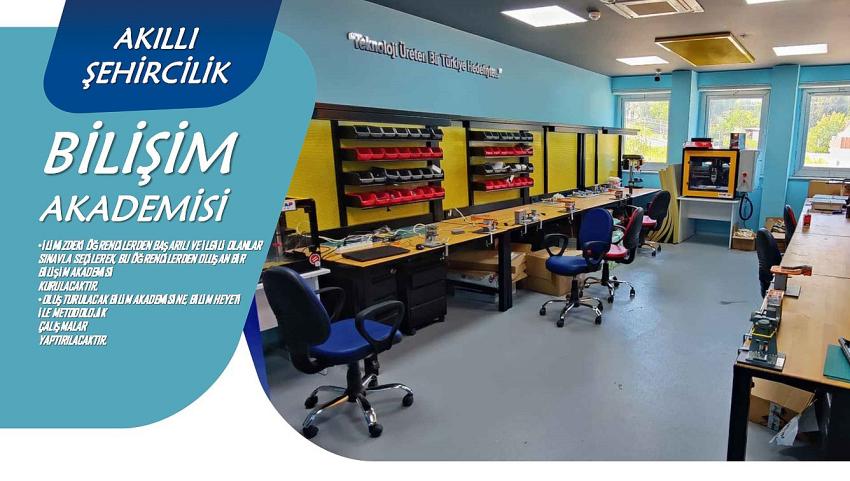 Başkan Büyükkılıç “Bilişim Akademisi” Projesi İçin Gençlere Seslendi