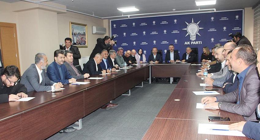 AK Parti Kayseri teşkilatında toplantı