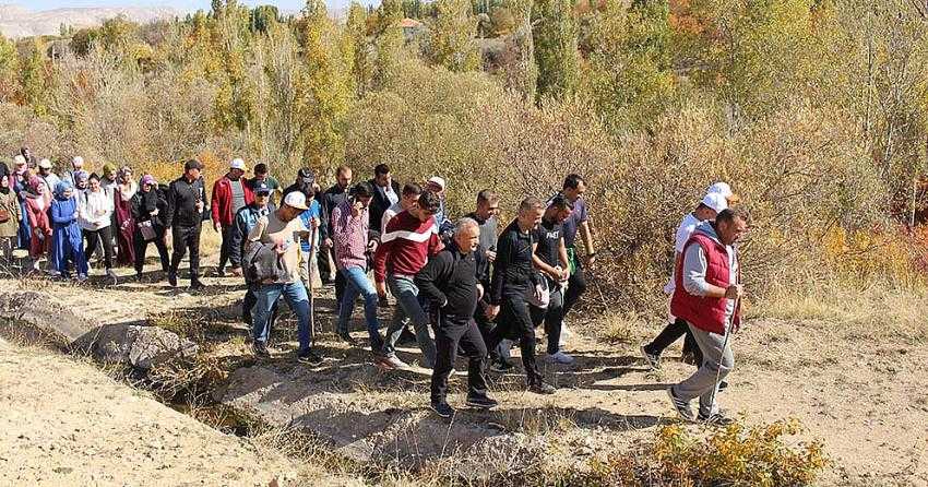 AKKIŞLA İLAHİYAT FAKÜLTESİ ÖĞRENCİLERİNİ AĞIRLADI