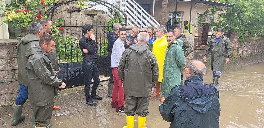 BÜNYAN’DA SAĞANAK SELE NEDEN OLDU