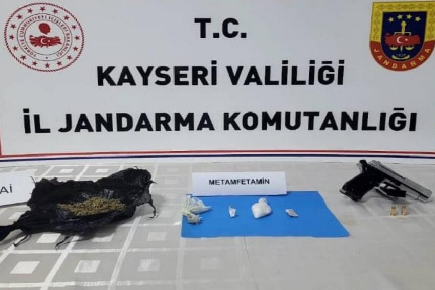 Jandarmadan uyuşturucu operasyonu