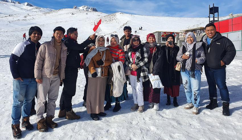 Endonezyalı Turistler Erciyes’e Hayran Kaldı