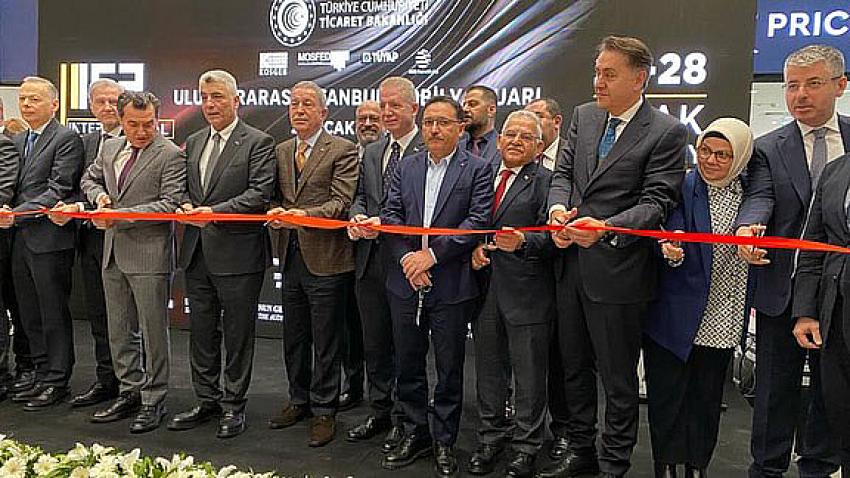 Büyükkılıç, İstanbul mobilya fuarında Kayserili firmaların yanında