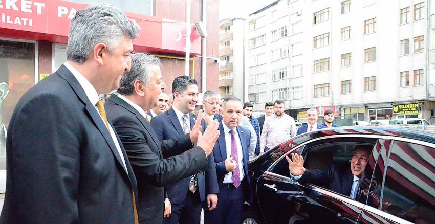 Milli Savunma Bakanı Hulusi Akar MHP İl Başkanlığın da