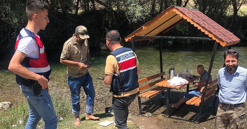 Jandarma güven timleri piknik yapan aileleri uyardı