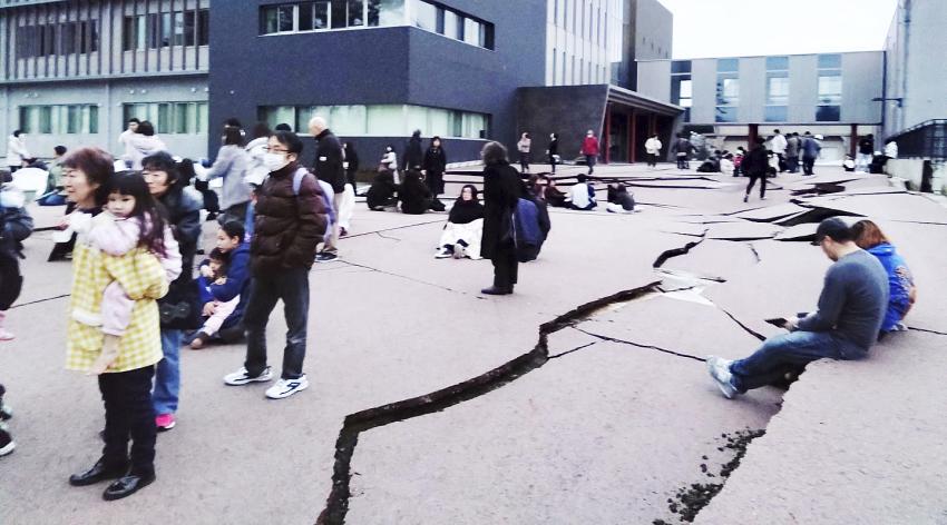 Japonya’da 7.6’lık deprem sonrası bir deprem uyarısı daha