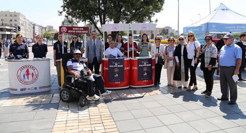 “Kadına El Kal-Ka-Maz” mottosu adıyla broşürler dağıtıldı