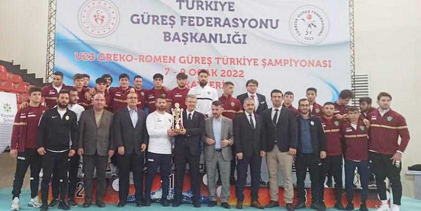 KAYSERİ ŞEKER GÜREŞ TAKIMI TÜRKİYE İKİNCİSİ OLDU