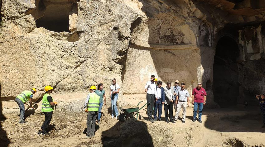 Vali Gökmen Çiçek Kayseri İçin Kolları Sıvadı