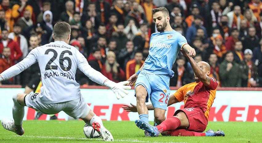 GALATASARAY 0 – KAYSERİSPOR 0 (İLK YARI)