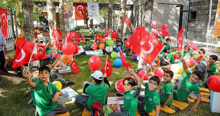 Altıntepe Semt Kütüphanesi’nde İlkokul Öğrencilerine Özel Etkinlik