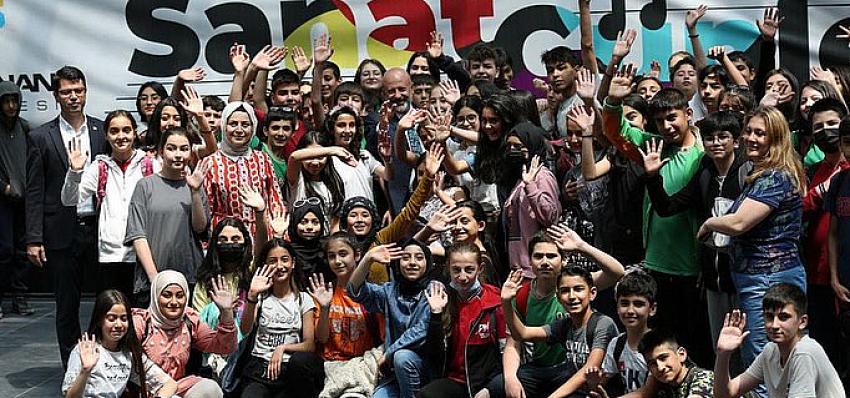 Gençlerimizle Büyük Ve Güçlü Türkiye’yi İnşa Ediyoruz