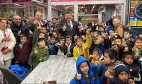 Önder Narin e Doğu Türkistanlı çocuklardan sevgi seli