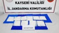 İstanbul’dan getirdikleri uyuşturucu maddeyi piyasaya sürmeden yakalandılar