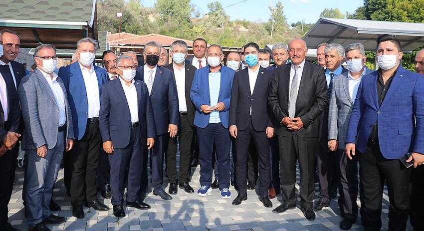 ÖZHASEKİ: EL ELE VERİP KAYSERİ’MİZİ DAHA İLERİYE TAŞIMAYA ÇALIŞIYORUZ