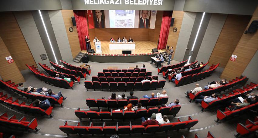 Melikgazi, 4 Adet Eczane Yerini 10 Yıllığına Kiraya Verdi