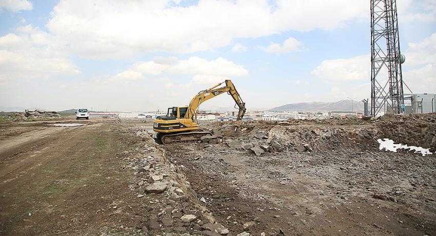 MELİKGAZİ SANAYİ ALANI ULAŞIM AĞINI BÜYÜTÜYOR