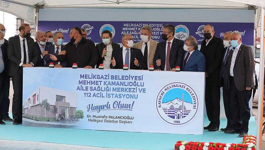 MELİKGAZİ’DE TEMEL VE AÇILIŞLARIN ARDI ARKASI KESİLMİYOR