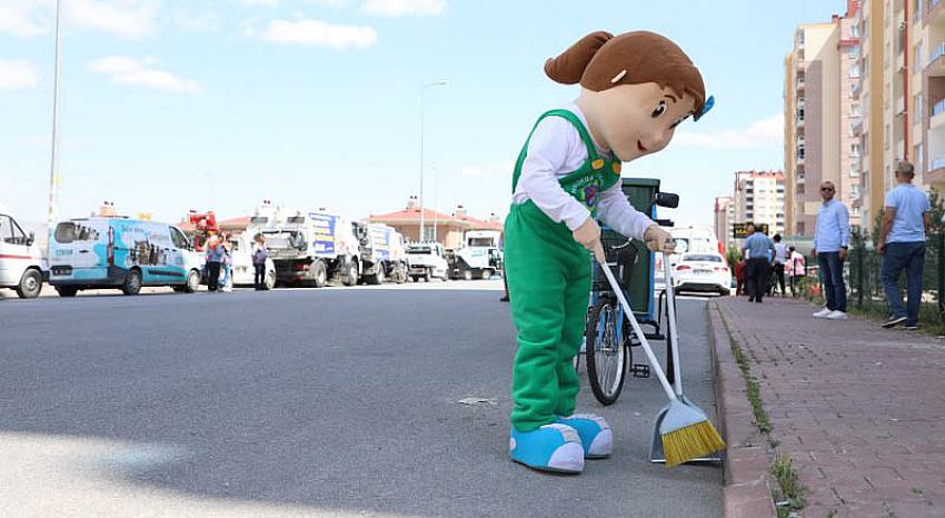 Melikgazi'de Mahallelerde Toplu Temizlik Uygulaması Yeşilyurt'ta 