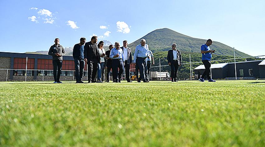 Erciyes Yüksek İrtifa Kamp Merkezi’nde İncelemelerde Bulundu