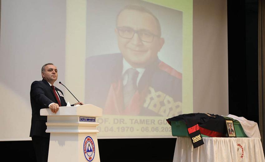ERÜ’de Vefat Eden Öğretim Üyesi Prof. Dr. Tamer Güneş İçin Tören Düzenledi