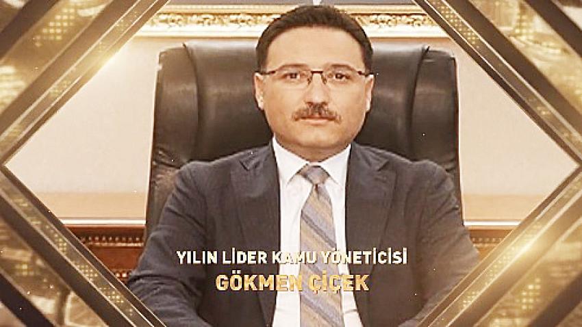 VALİ ÇİÇEK YILIN LİDER KAMU YÖNETİCİSİ SEÇİLDİ