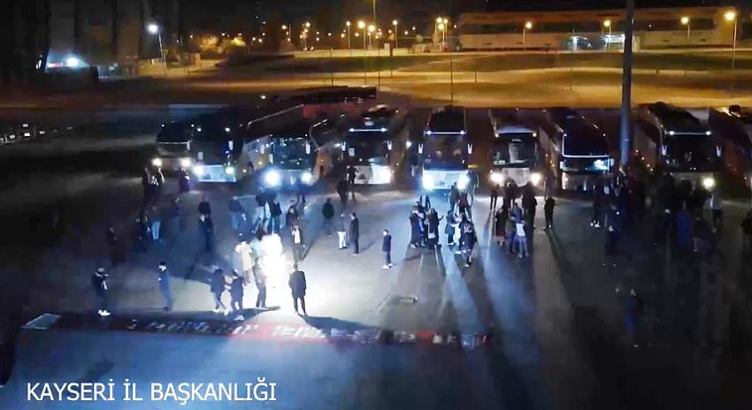 Kayseri’ye dönüş yapan otobüs kaza yaptı; 17 yaralı