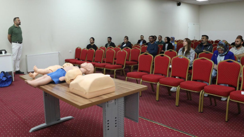 Büyükşehir’den Personeline “Hayat Kurtaran” İlk Yardım Eğitimi