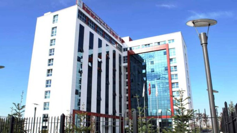 Üniversite öğrencileri zehirlendi