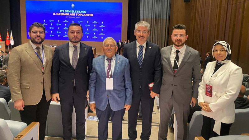 Başkan Büyükkılıç, Ak Parti Genişletilmiş İl Başkanları Toplantısı’na Katıldı