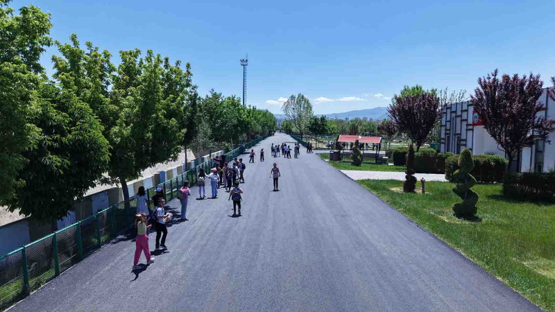 Hayvanat Bahçesi’nde 1 Milyon 870 Bin liralık Asfalt Çalışması