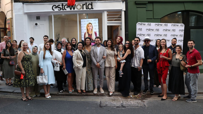Esteworld İngiltere'deki İlk Temsilcilik Ofisini Londra’da Açtı