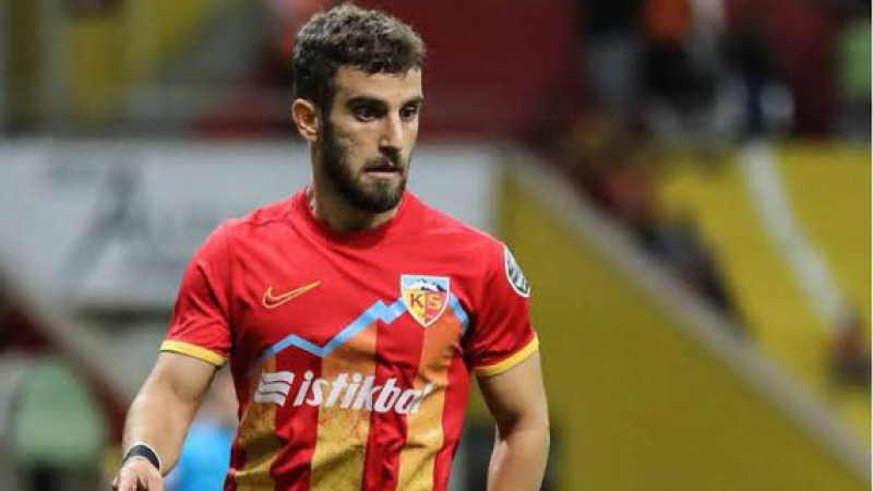 Kayserisporlu futbolcudan özeleştiri; Herkes şapkasını önüne koymalı