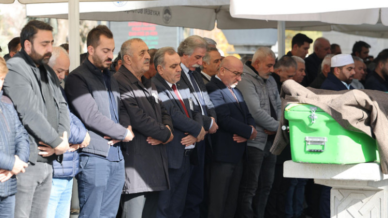 Vefat Eden Öğretim Üyesi Prof. Dr. İbrahim Uzmay için ERÜ'de Tören Düzenlendi