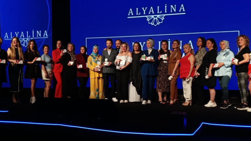 Kadınların Yeni Gelir Kapısı Güzellik Sektörü Oldu