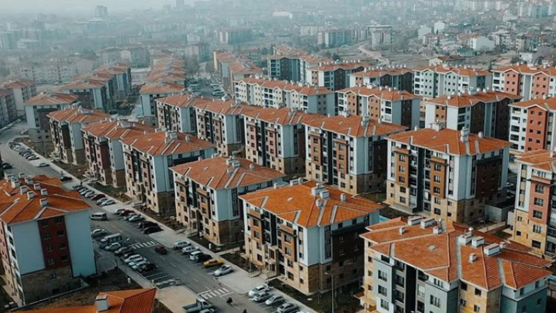 Bir ömür çalışırsa 90 metrekarelik ev alabilecek