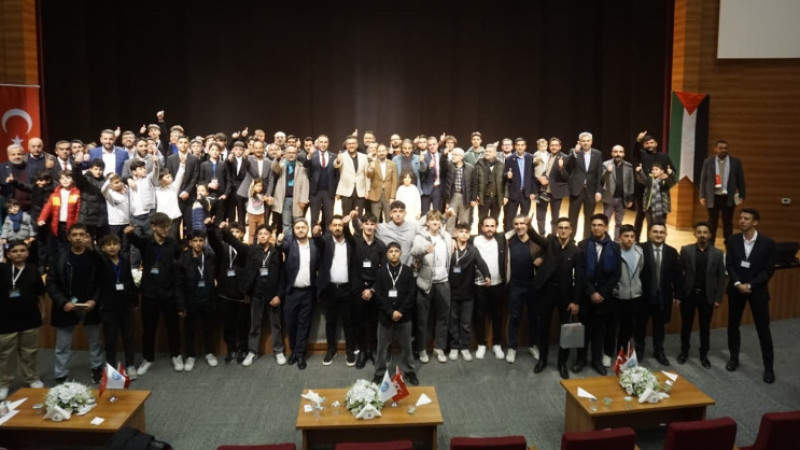 Mekke’nin Fethi ve Kudüs Gecesi Kayseri’de Büyük Coşkuyla Gerçekleştirildi