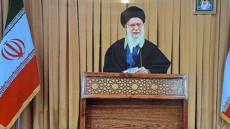 Hamaney, İran'ın Protestoları ve Maduro Yakalanması Sırasında Meydan Okudu